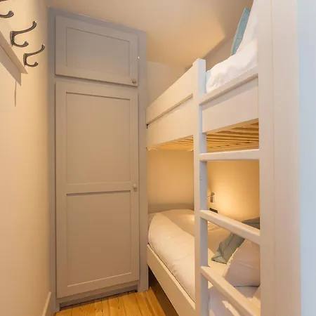 The Manoir Bed & Breakfast *