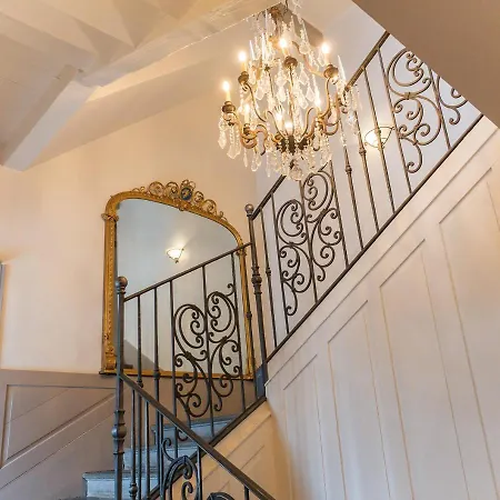 The Manoir Bed & Breakfast *